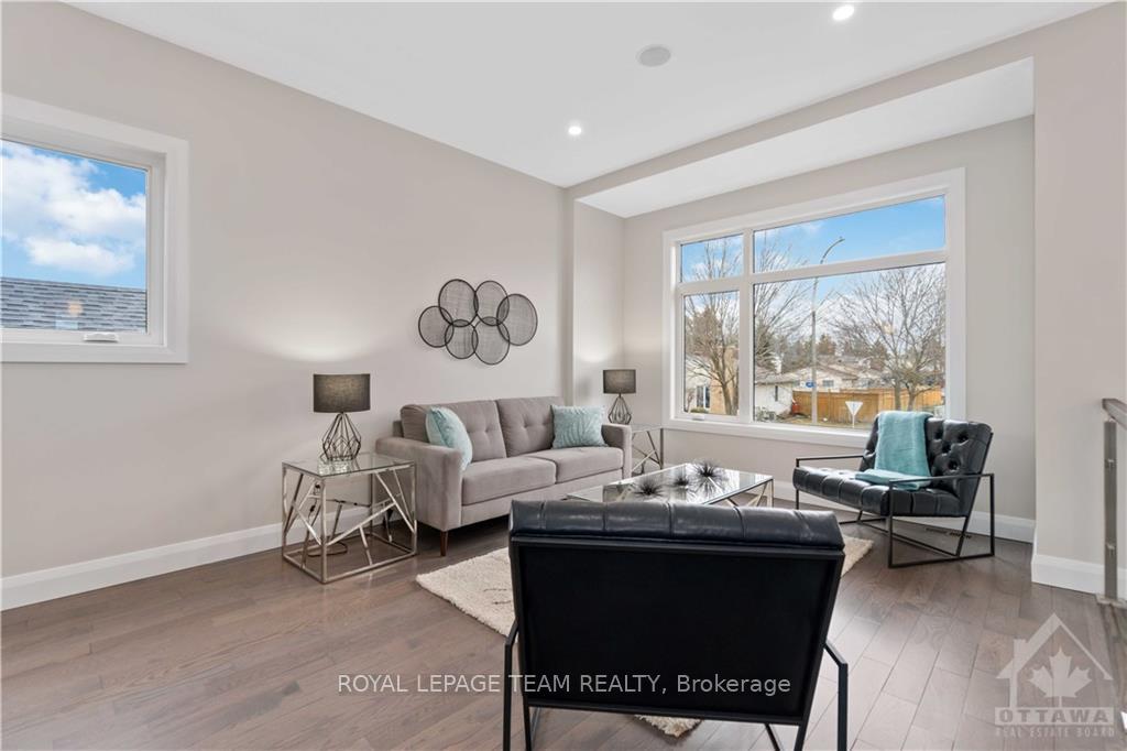 Photo 5 of 16 Melville Drive, Ottawa, Barrhaven - Pheasant Run — HOMEH