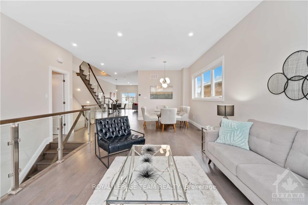 Photo 6 of 16 Melville Drive, Ottawa, Barrhaven - Pheasant Run — HOMEH