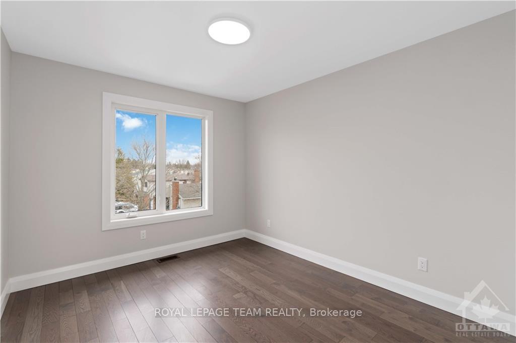 Photo 22 of 16 Melville Drive, Ottawa, Barrhaven - Pheasant Run — HOMEH