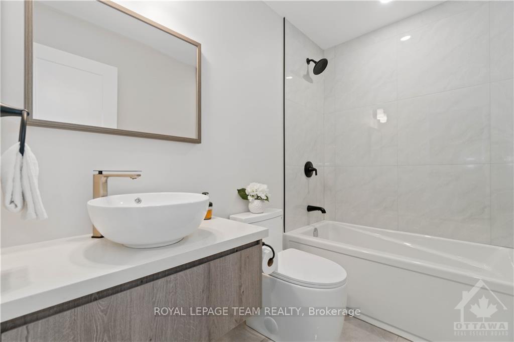 Photo 23 of 16 Melville Drive, Ottawa, Barrhaven - Pheasant Run — HOMEH