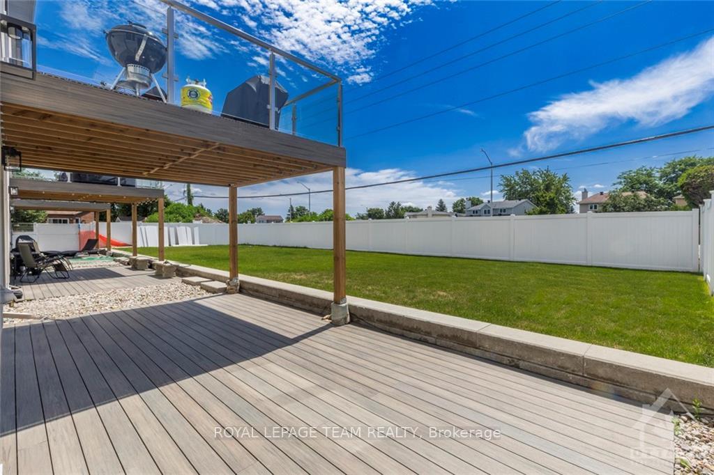Photo 29 of 16 Melville Drive, Ottawa, Barrhaven - Pheasant Run — HOMEH