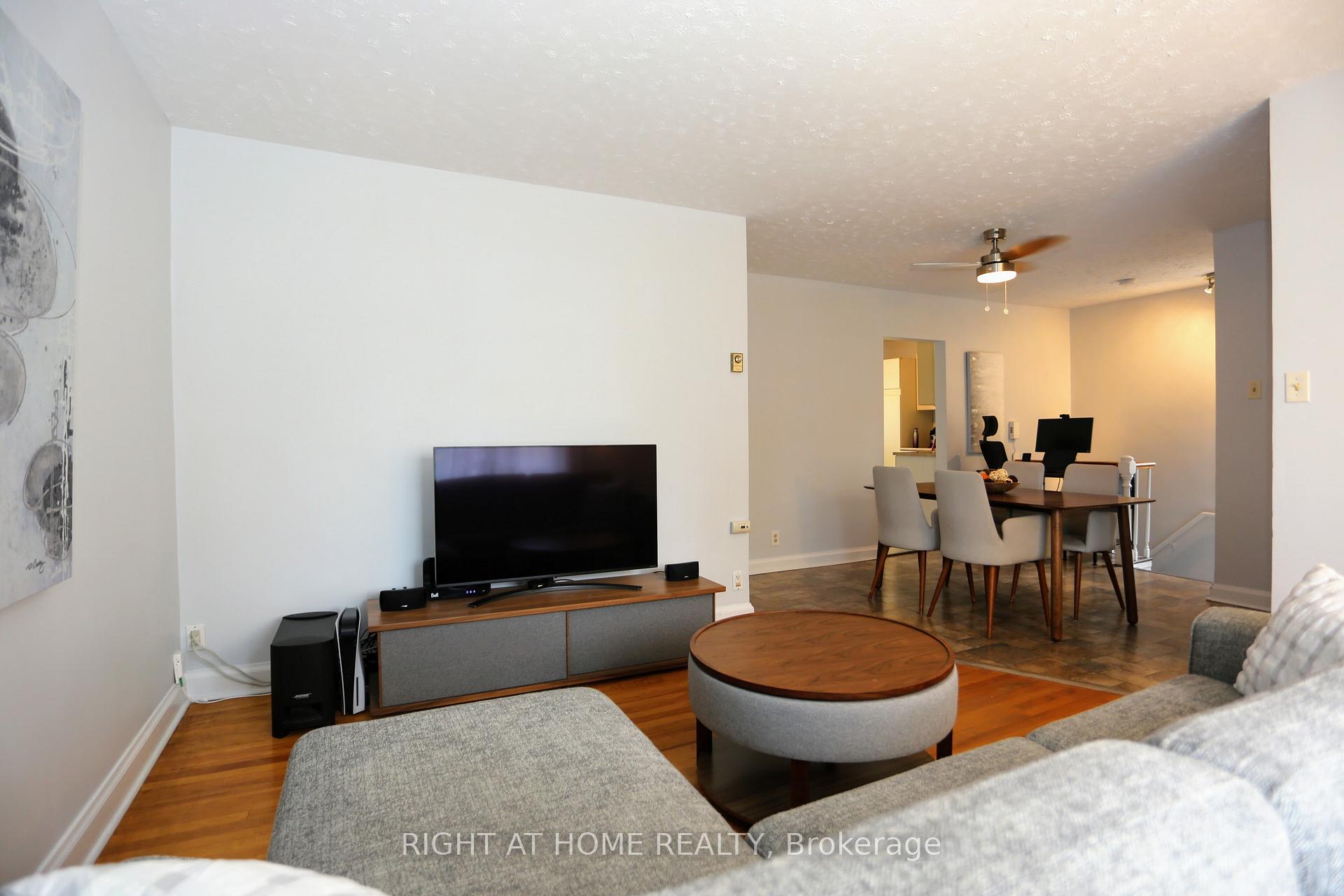 Photo 3 of 323 Levis Avenue, Ottawa, Vanier — HOMEH