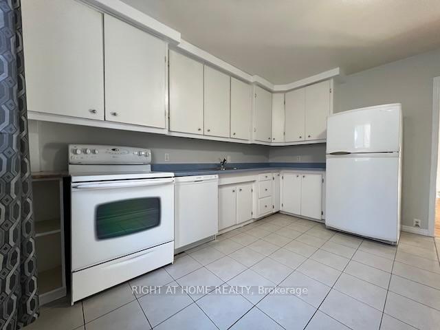 Photo 19 of 323 Levis Avenue, Ottawa, Vanier — HOMEH