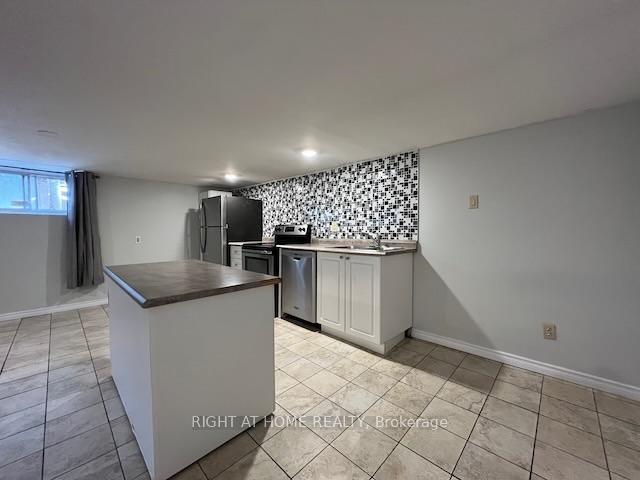 Photo 34 of 323 Levis Avenue, Ottawa, Vanier — HOMEH
