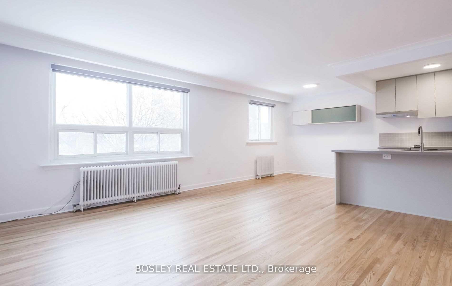 Photo 2 of Unit 302, 555 Birchmount Road, Scarborough, Clairlea-Birchmount — HOMEH