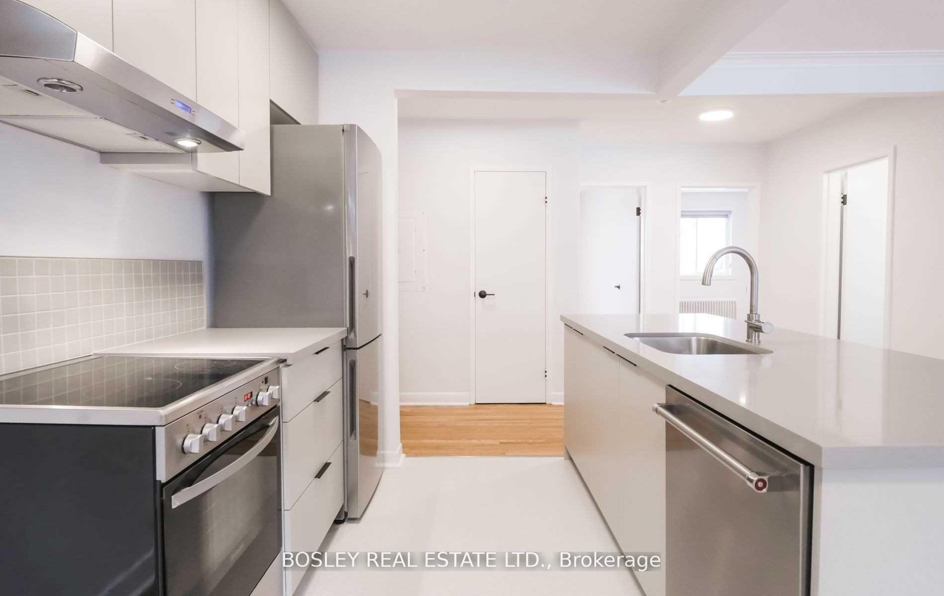 Photo 4 of Unit 302, 555 Birchmount Road, Scarborough, Clairlea-Birchmount — HOMEH