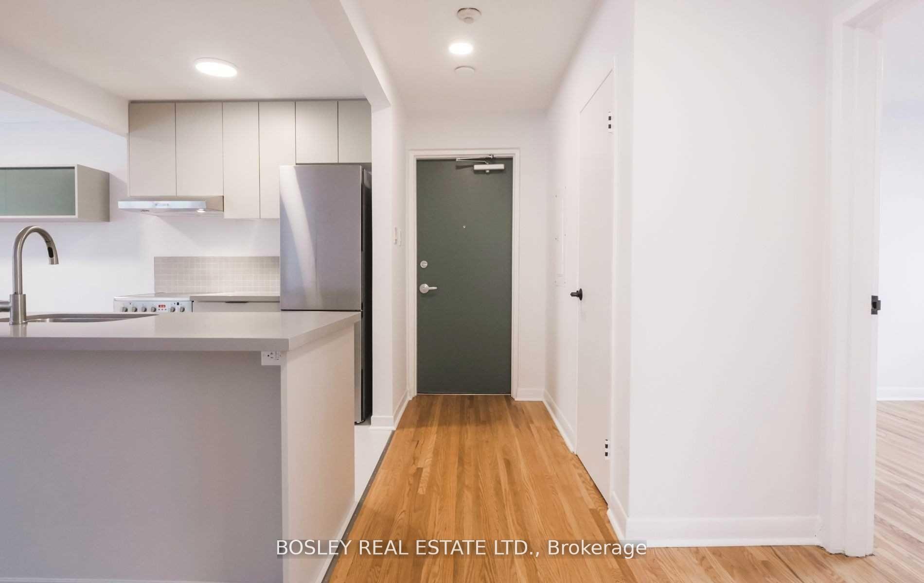 Photo 11 of Unit 302, 555 Birchmount Road, Scarborough, Clairlea-Birchmount — HOMEH