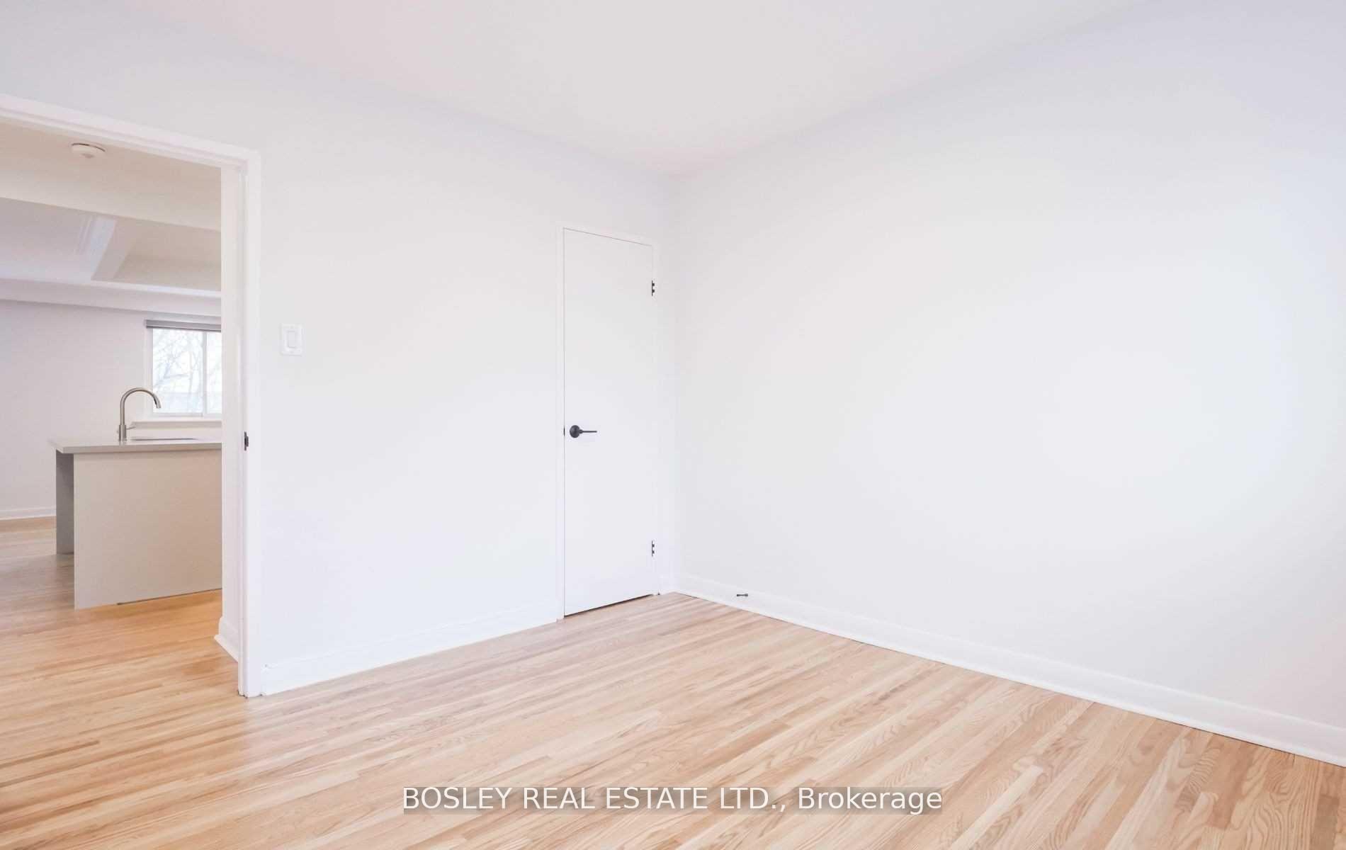 Photo 17 of Unit 302, 555 Birchmount Road, Scarborough, Clairlea-Birchmount — HOMEH
