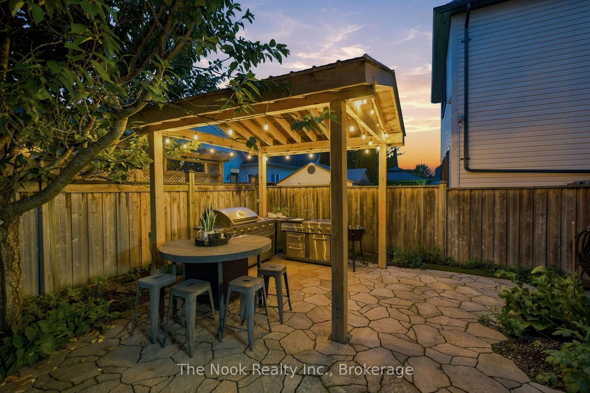 Photo 13 of 18 Corporal Patterson Lane, Clarington, Newcastle — HOMEH