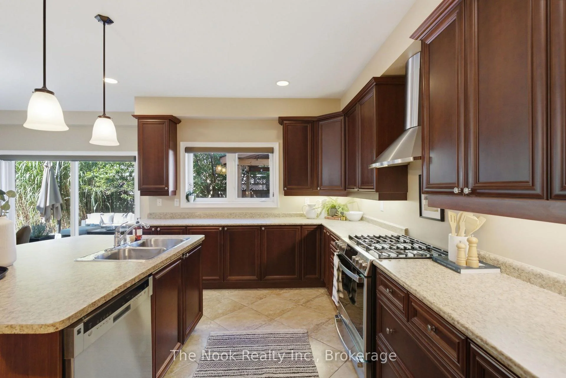 Photo 28 of 18 Corporal Patterson Lane, Clarington, Newcastle — HOMEH