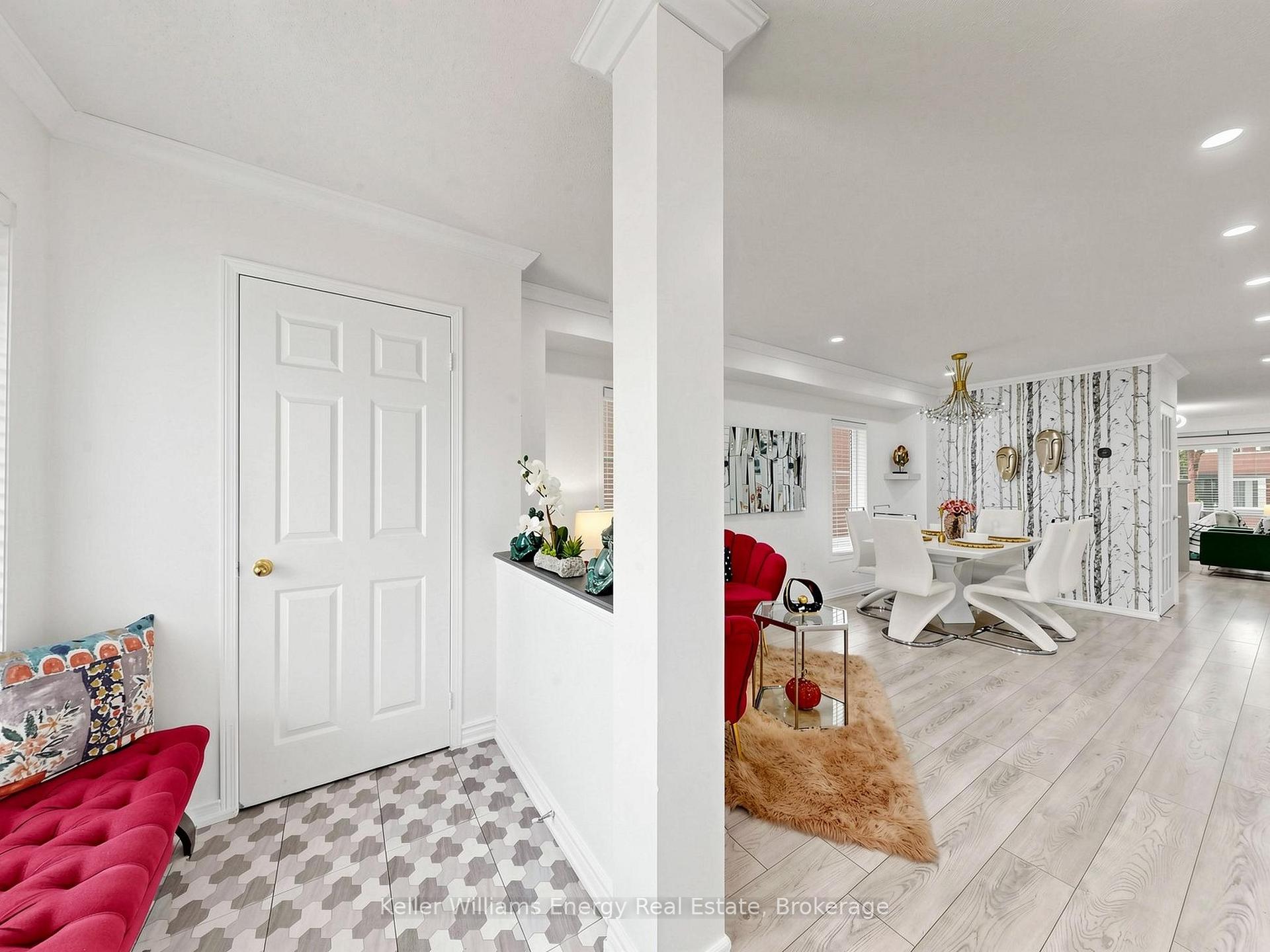 Photo 5 of 16 Donlevy Crescent, Whitby, Taunton North — HOMEH