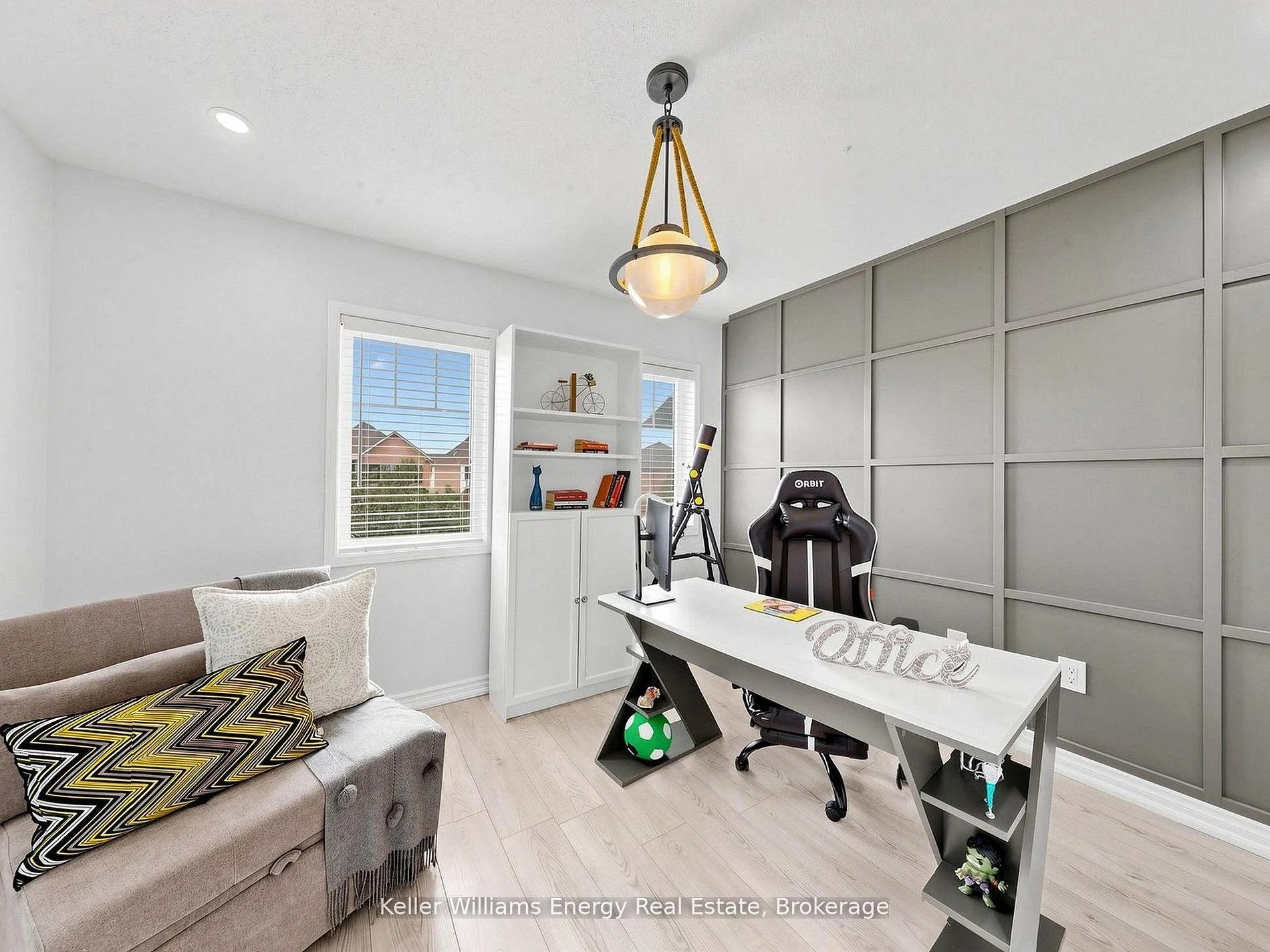 Photo 27 of 16 Donlevy Crescent, Whitby, Taunton North — HOMEH