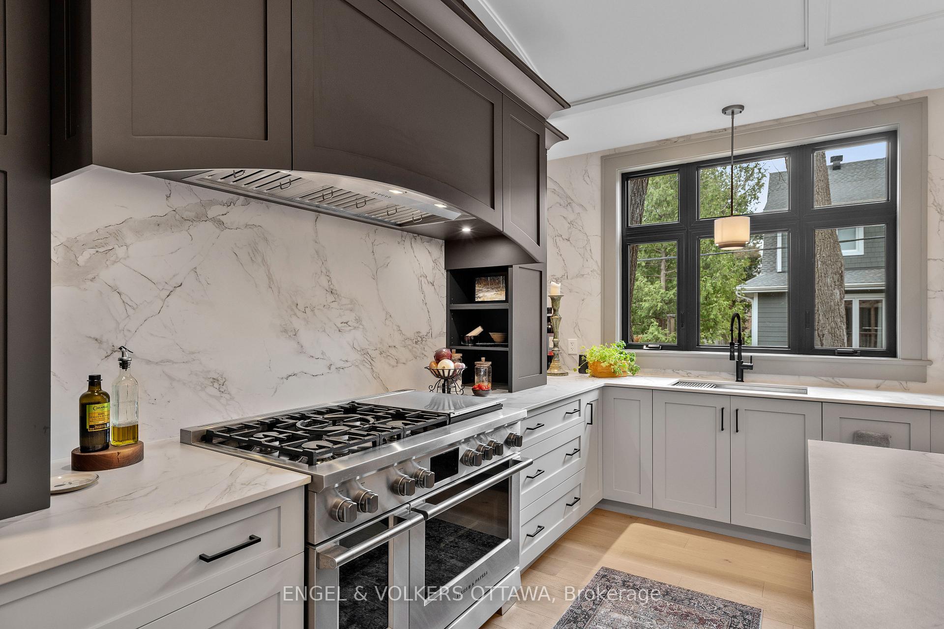 Photo 15 of 37 Clarendon Avenue, Ottawa, Ottawa West — HOMEH