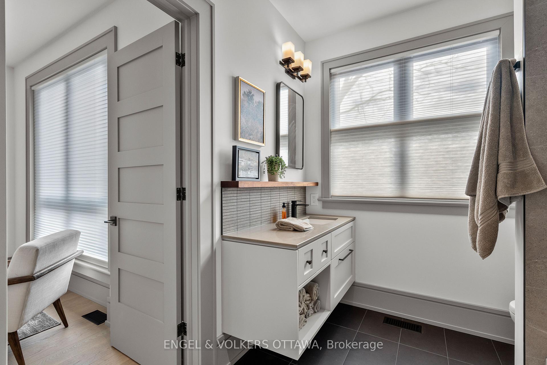 Photo 32 of 37 Clarendon Avenue, Ottawa, Ottawa West — HOMEH