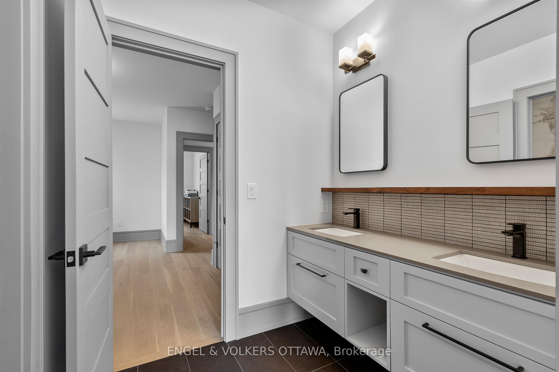 Photo 34 of 37 Clarendon Avenue, Ottawa, Ottawa West — HOMEH