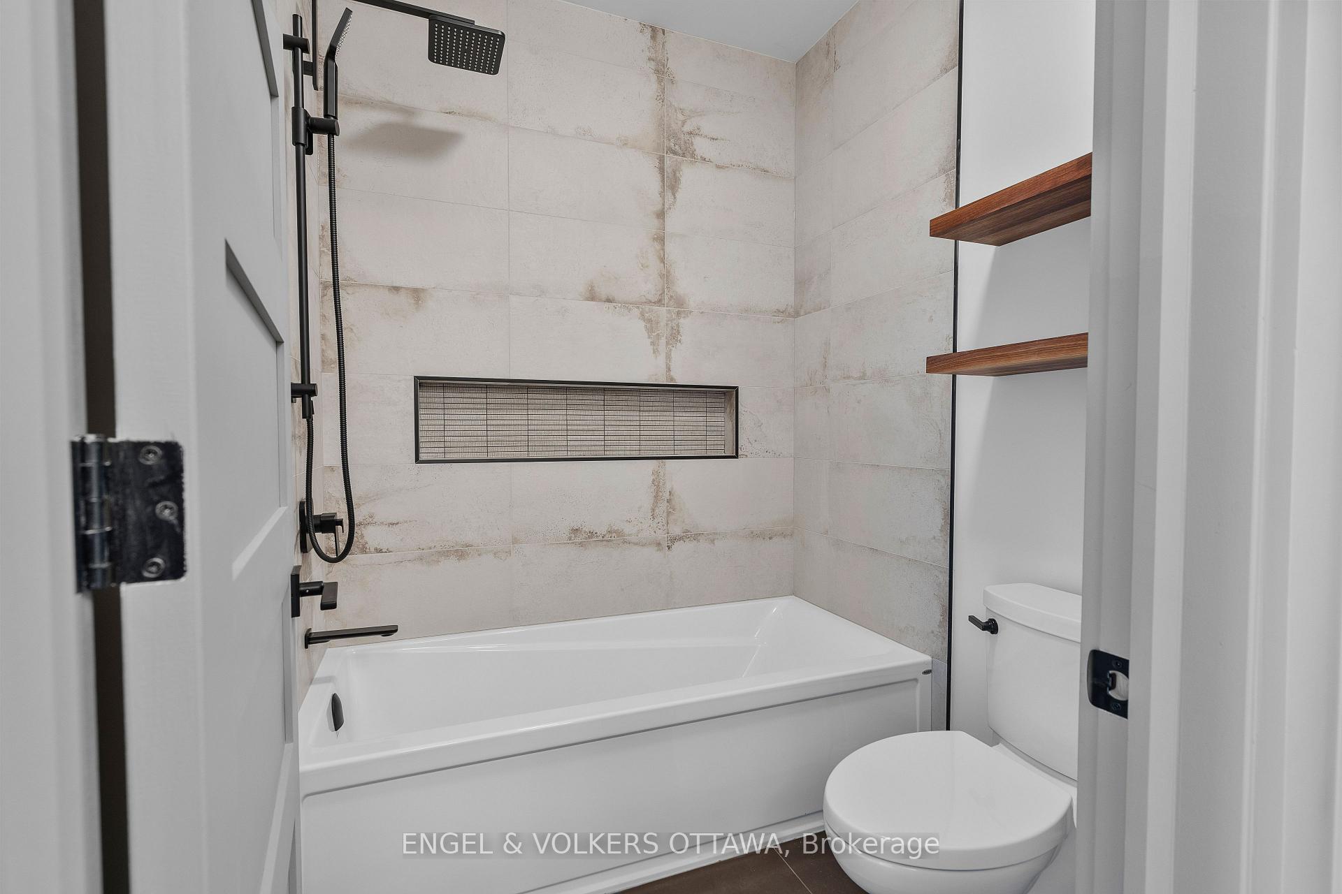 Photo 35 of 37 Clarendon Avenue, Ottawa, Ottawa West — HOMEH