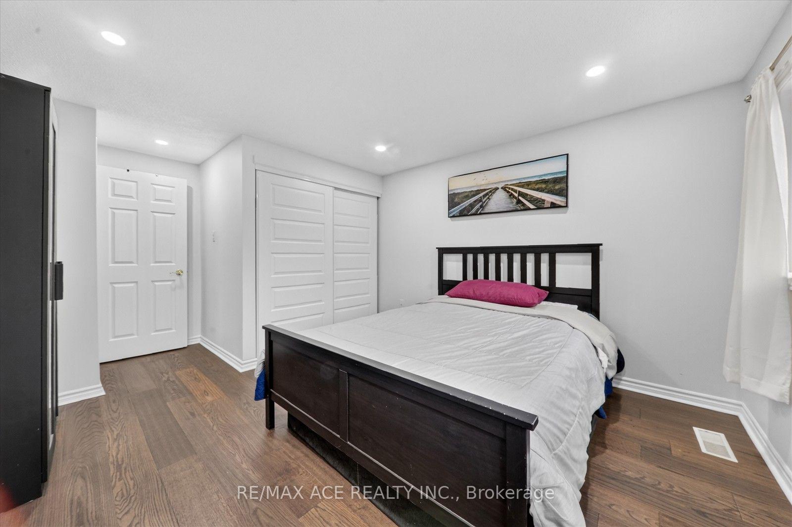 Photo 28 of 17 Whittington Court, Ajax, South West — HOMEH