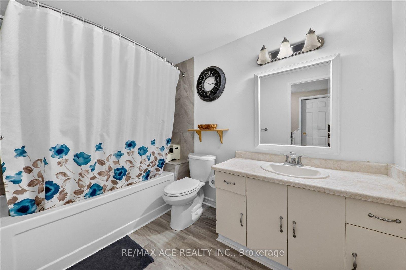 Photo 30 of 17 Whittington Court, Ajax, South West — HOMEH