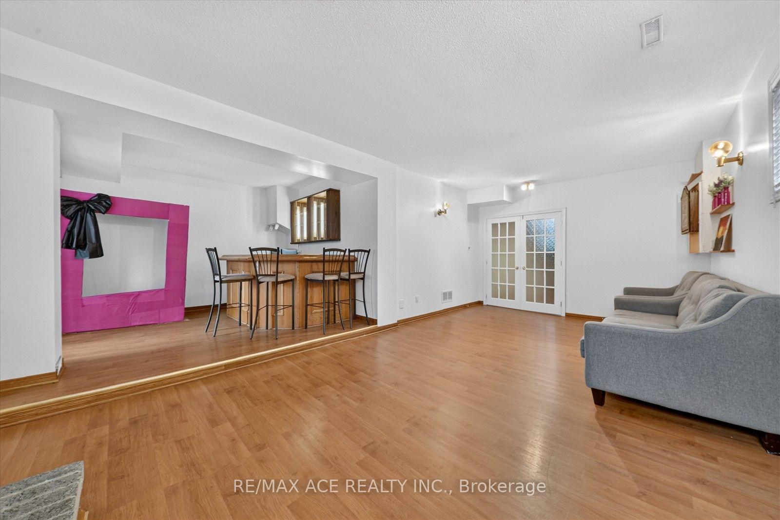 Photo 36 of 17 Whittington Court, Ajax, South West — HOMEH