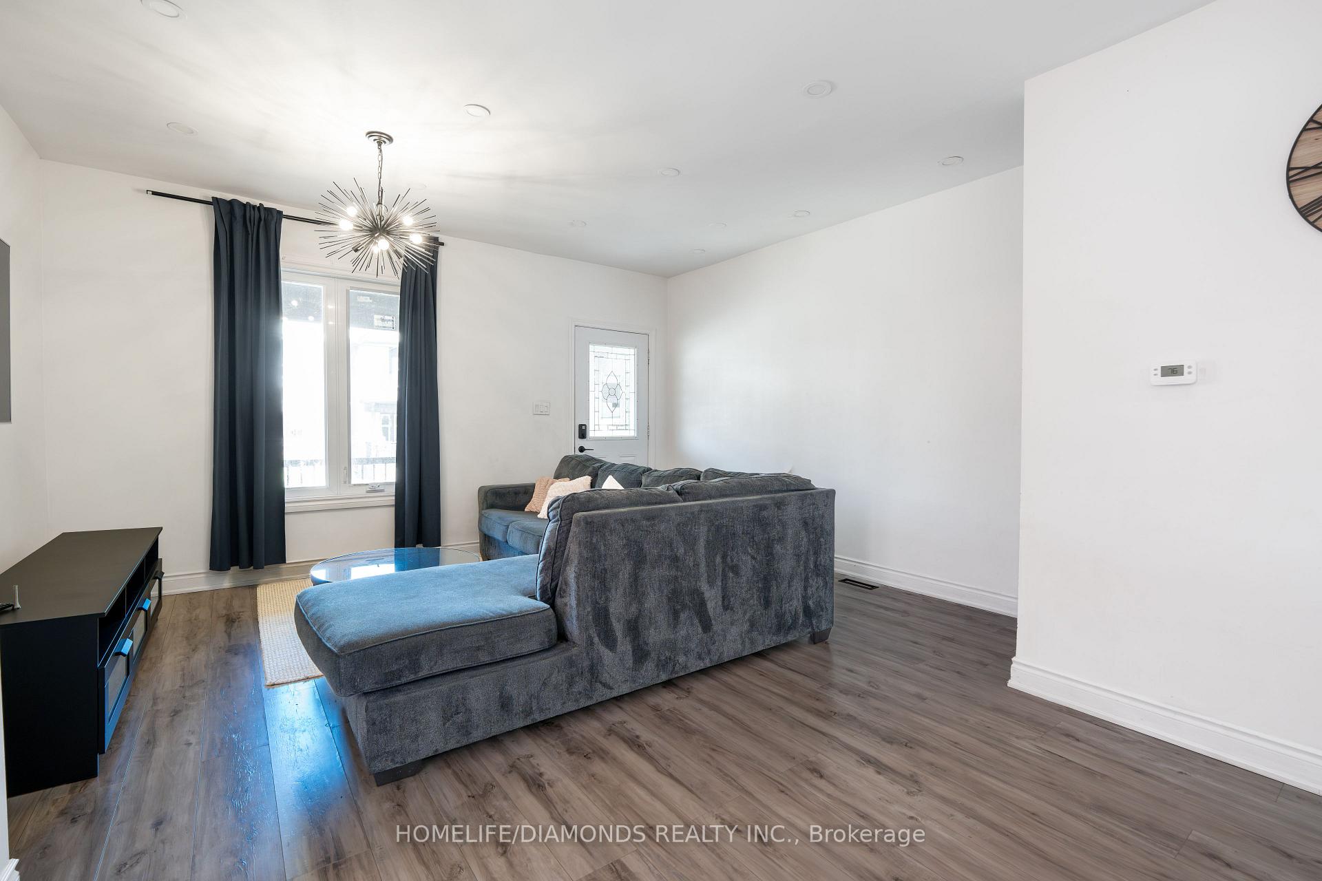 Photo 24 of 20 Somerset Avenue, Hamilton, Gibson — HOMEH