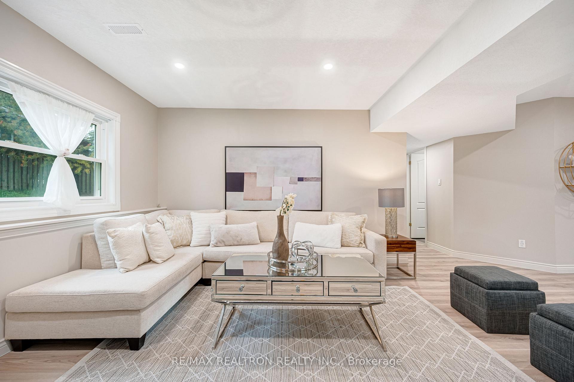 Photo 15 of 84 Hunter Road, Orangeville — HOMEH