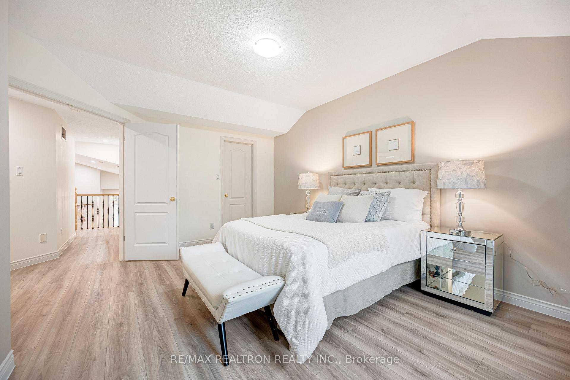 Photo 21 of 84 Hunter Road, Orangeville — HOMEH