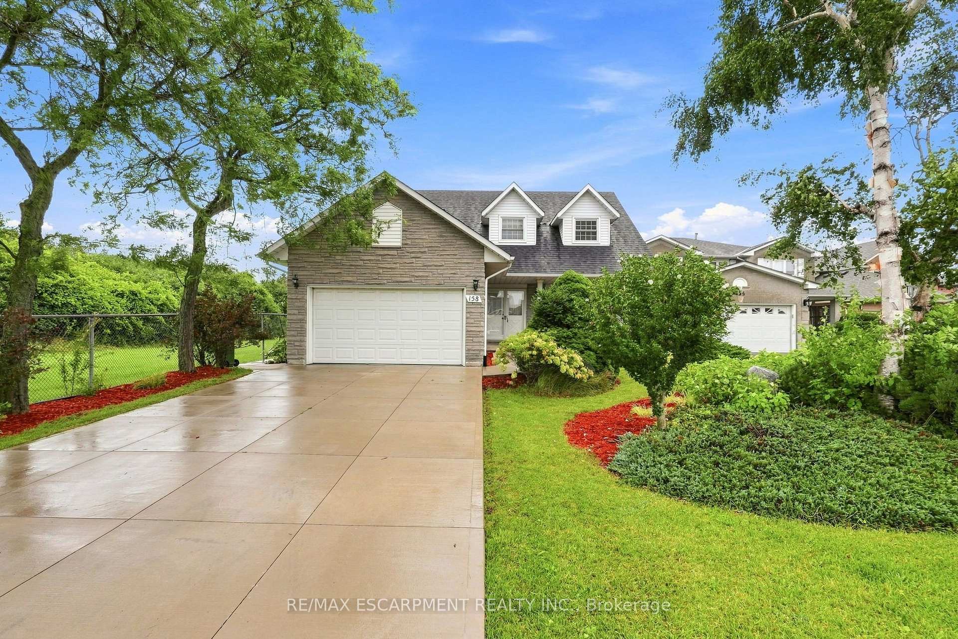 Photo 2 of 158 Rushdale Drive, Hamilton, Rushdale — HOMEH