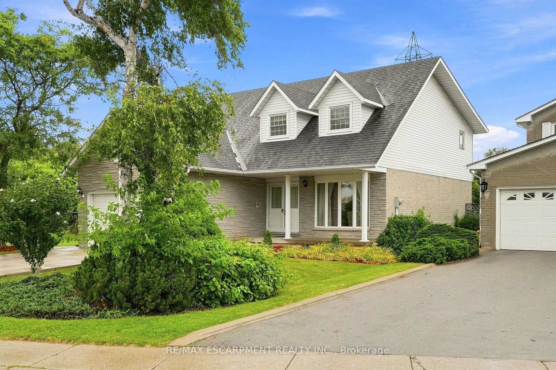 Photo 3 of 158 Rushdale Drive, Hamilton, Rushdale — HOMEH