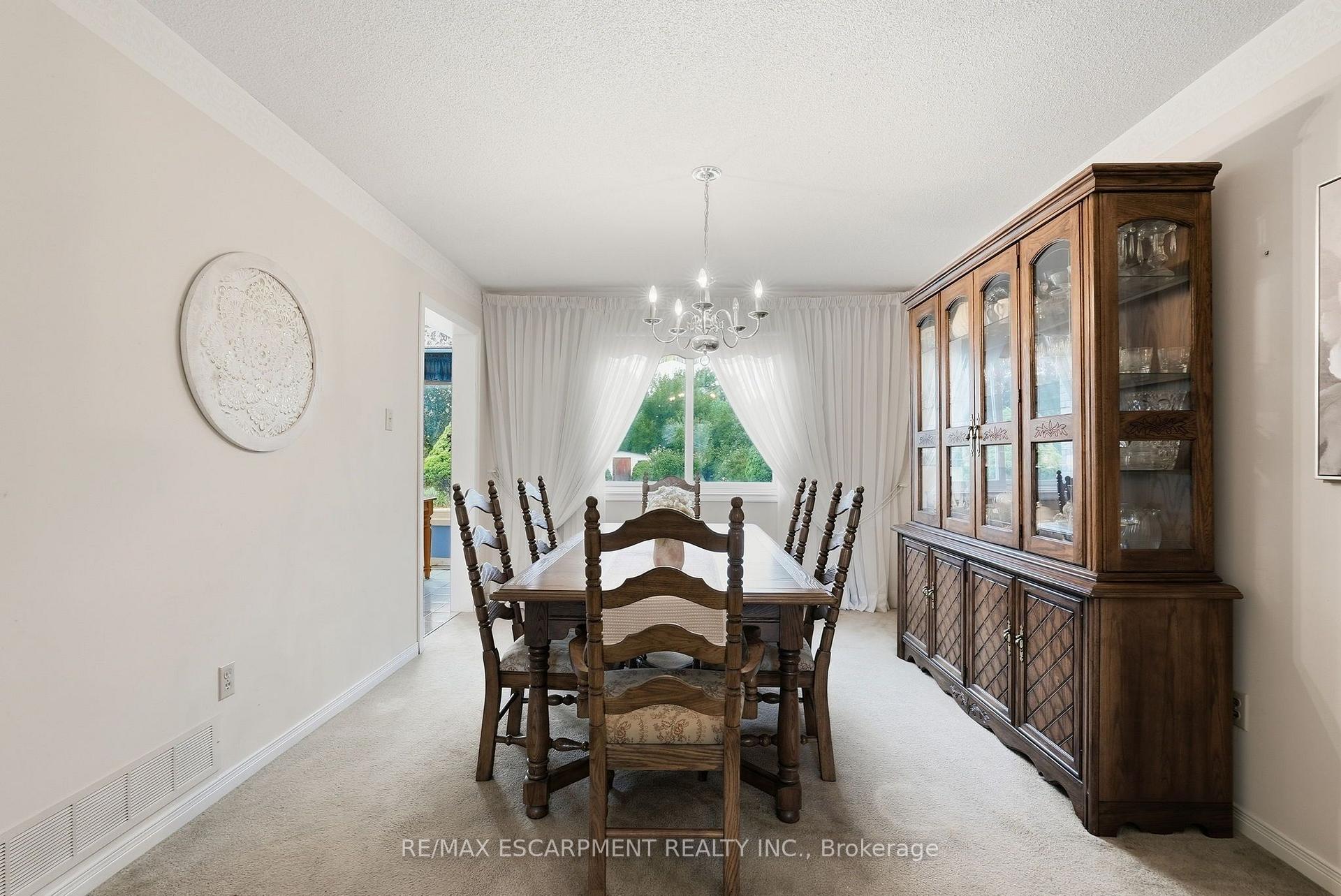 Photo 17 of 158 Rushdale Drive, Hamilton, Rushdale — HOMEH