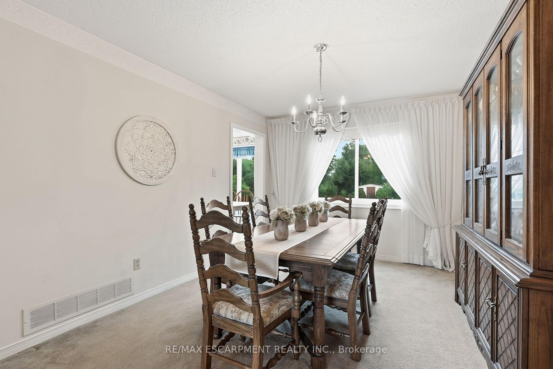 Photo 18 of 158 Rushdale Drive, Hamilton, Rushdale — HOMEH
