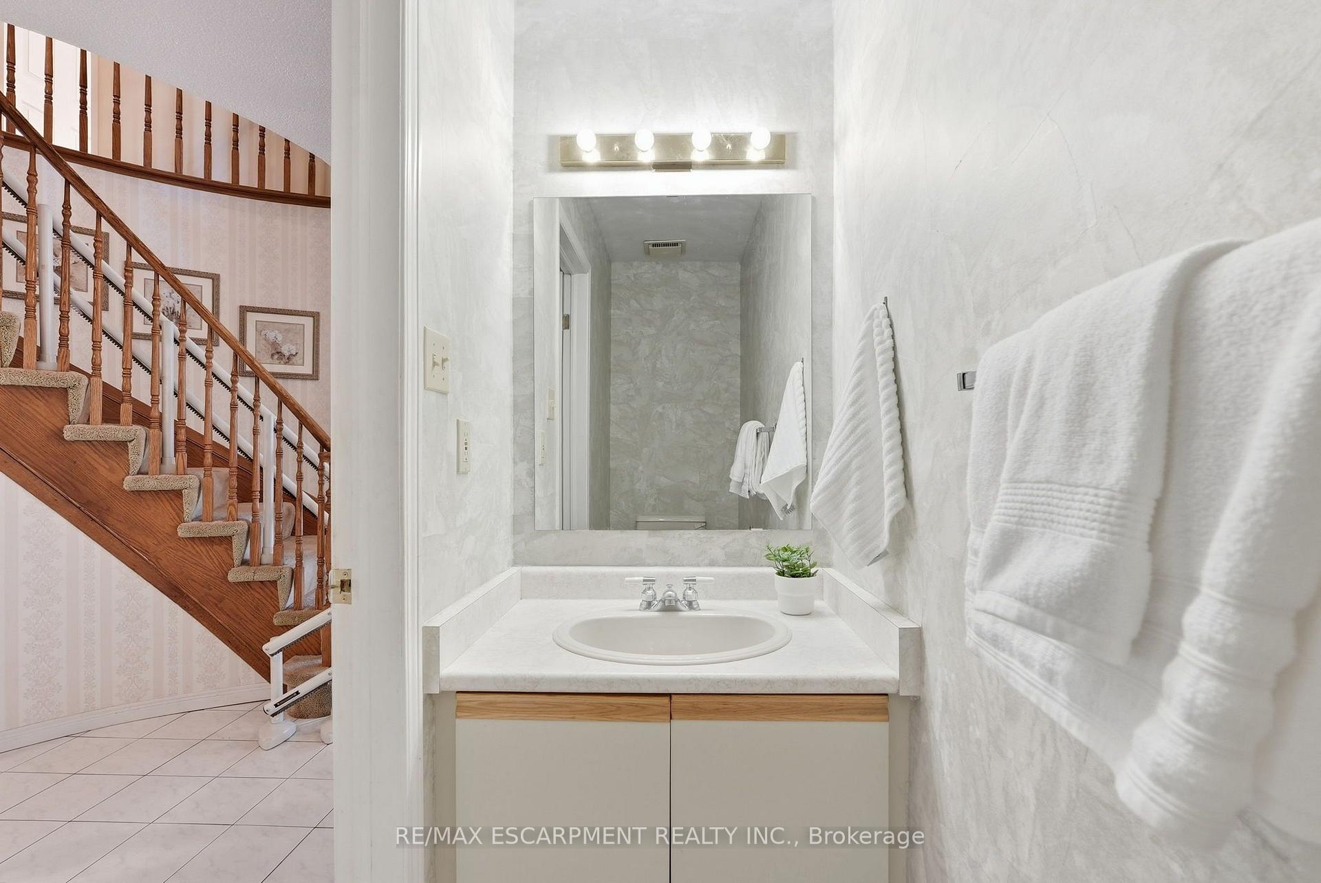 Photo 27 of 158 Rushdale Drive, Hamilton, Rushdale — HOMEH