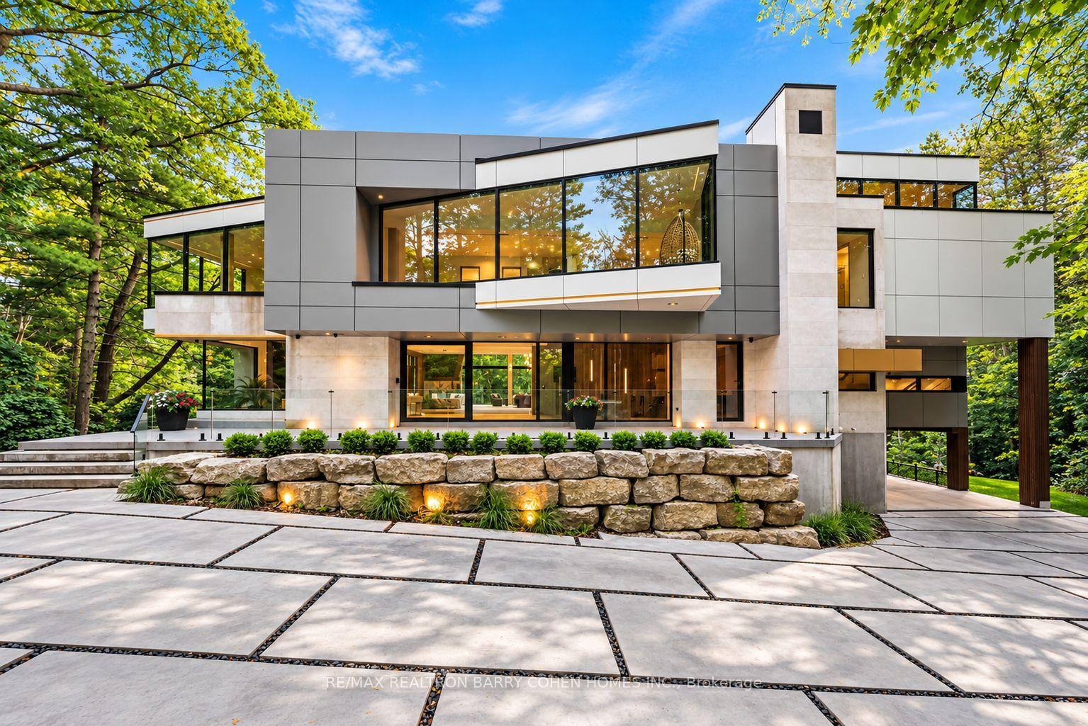 Photo 4 of 60 Forest Ridge Road, Richmond Hill, Rural Richmond Hill — HOMEH