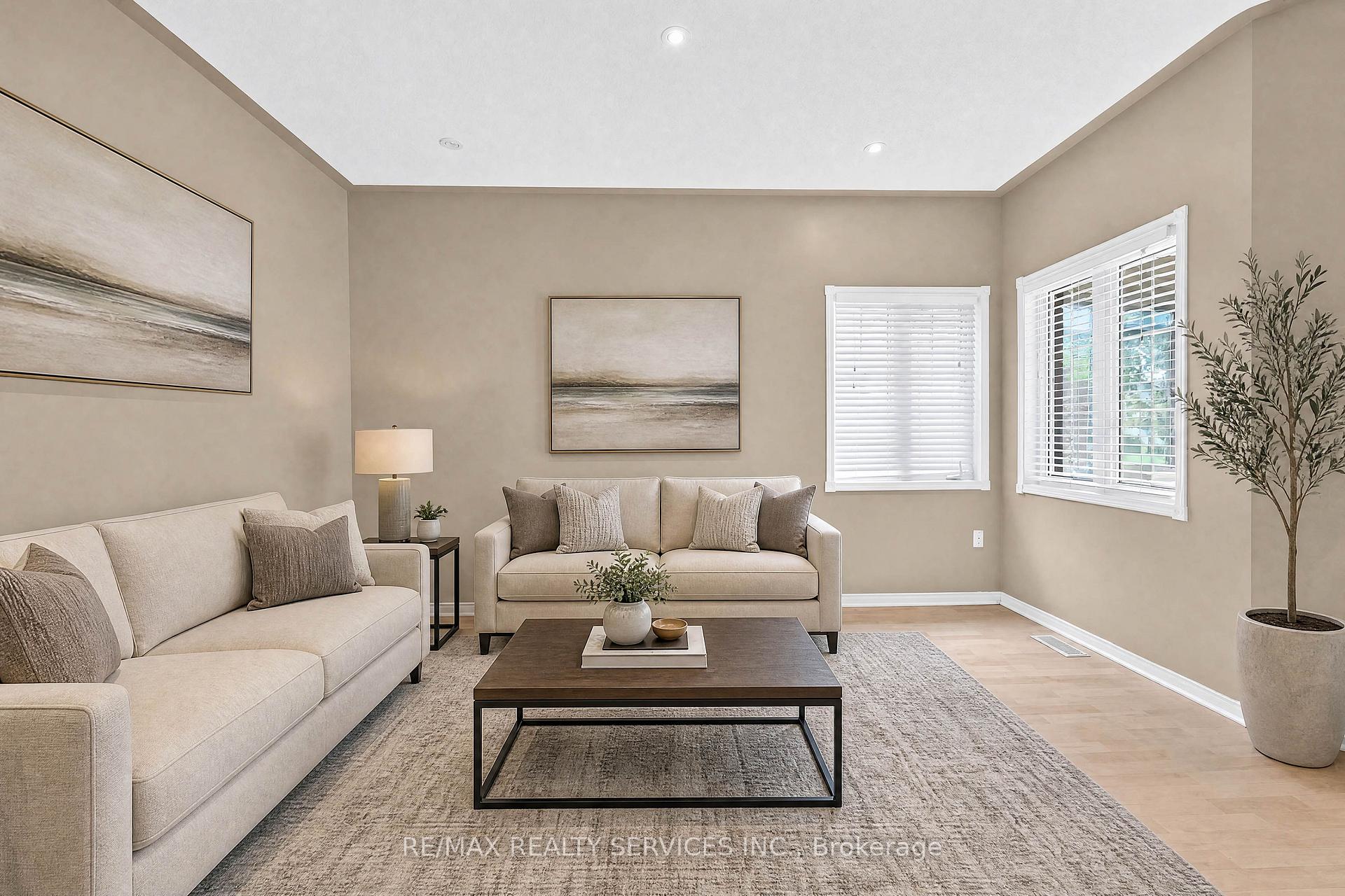 Photo 7 of 703 Twain Avenue, Mississauga, Meadowvale Village — HOMEH