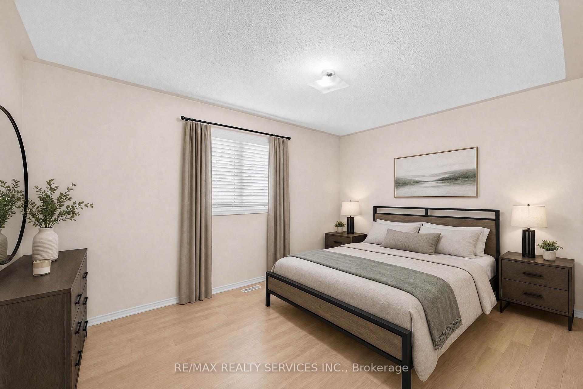 Photo 32 of 703 Twain Avenue, Mississauga, Meadowvale Village — HOMEH