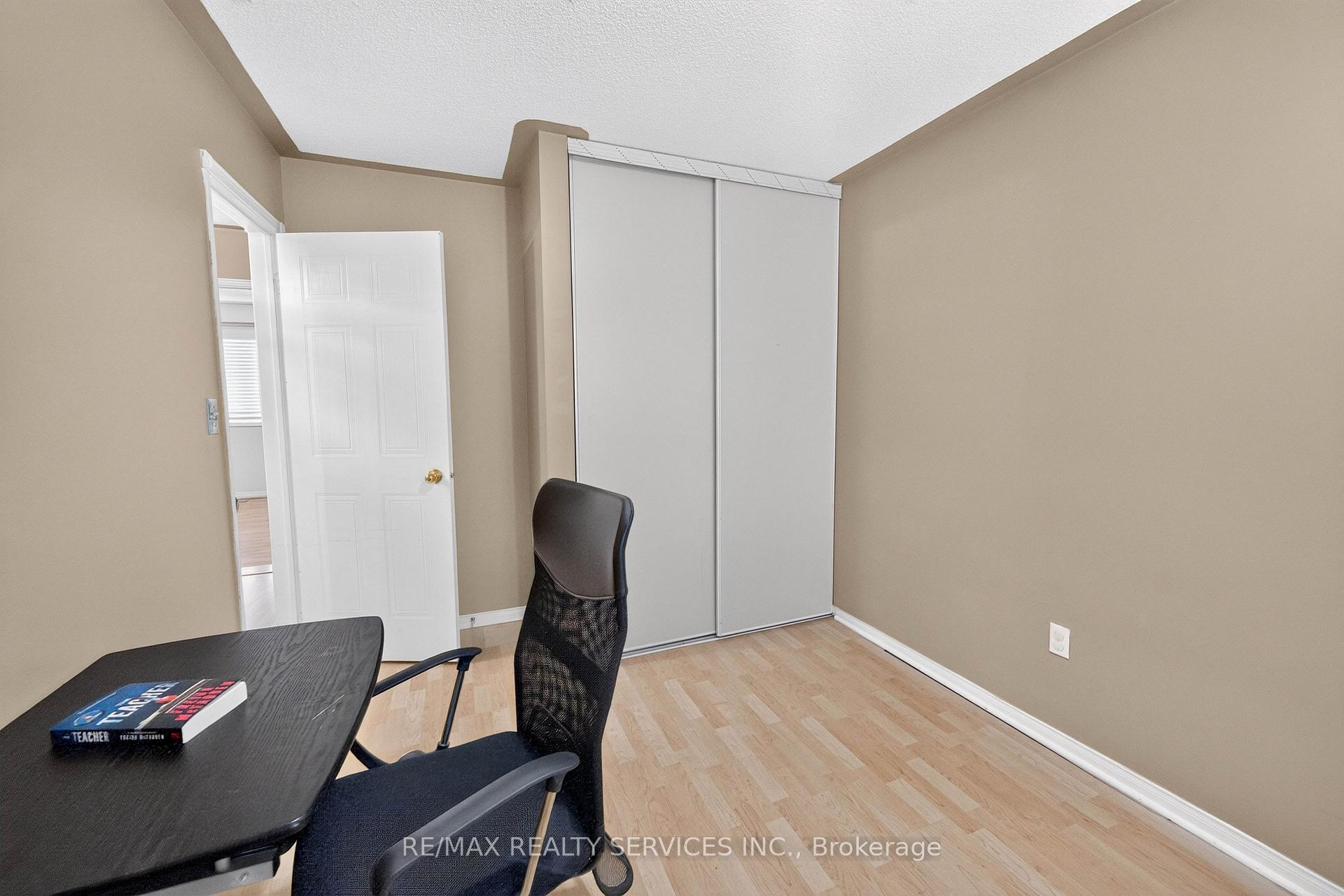 Photo 35 of 703 Twain Avenue, Mississauga, Meadowvale Village — HOMEH