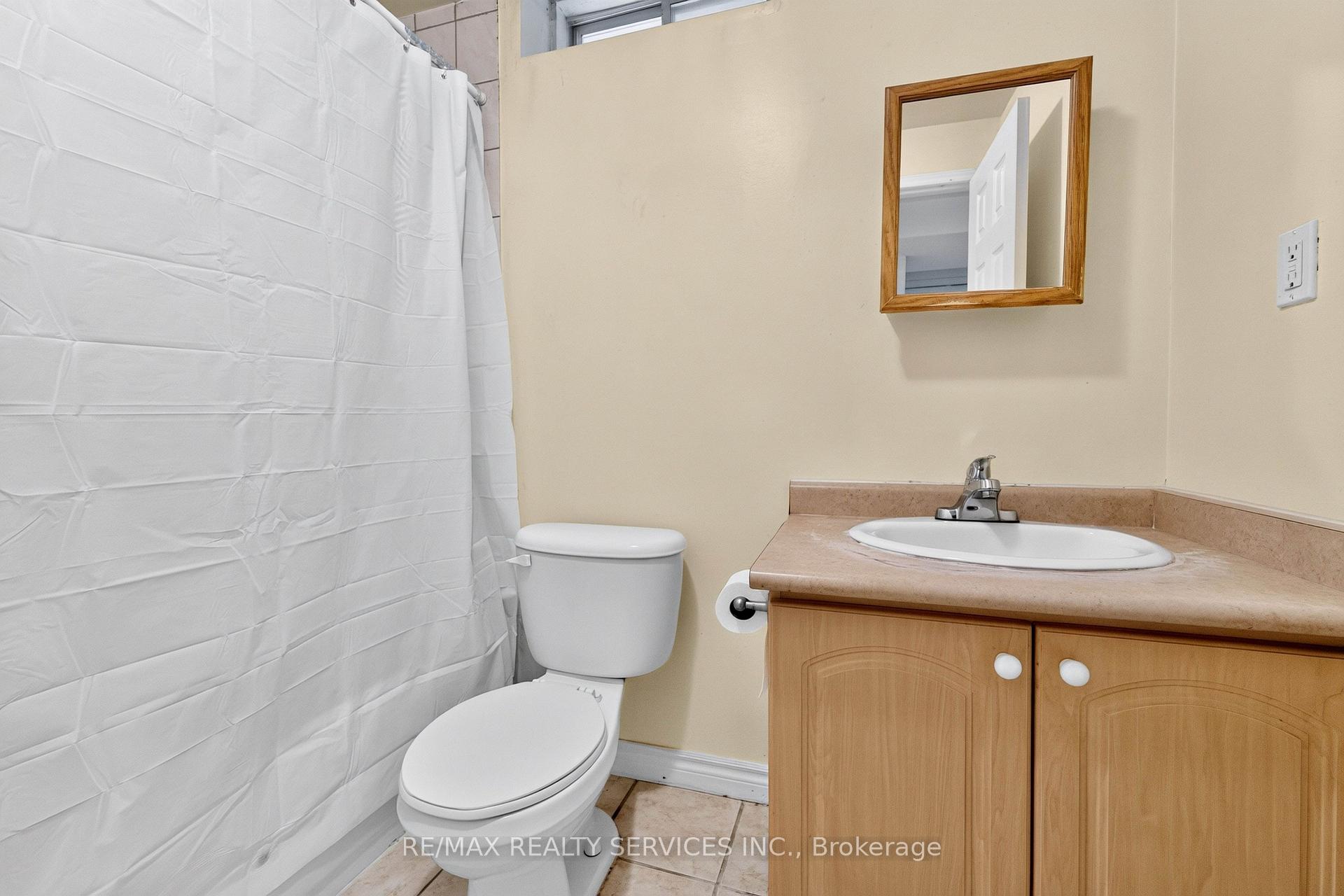 Photo 42 of 703 Twain Avenue, Mississauga, Meadowvale Village — HOMEH
