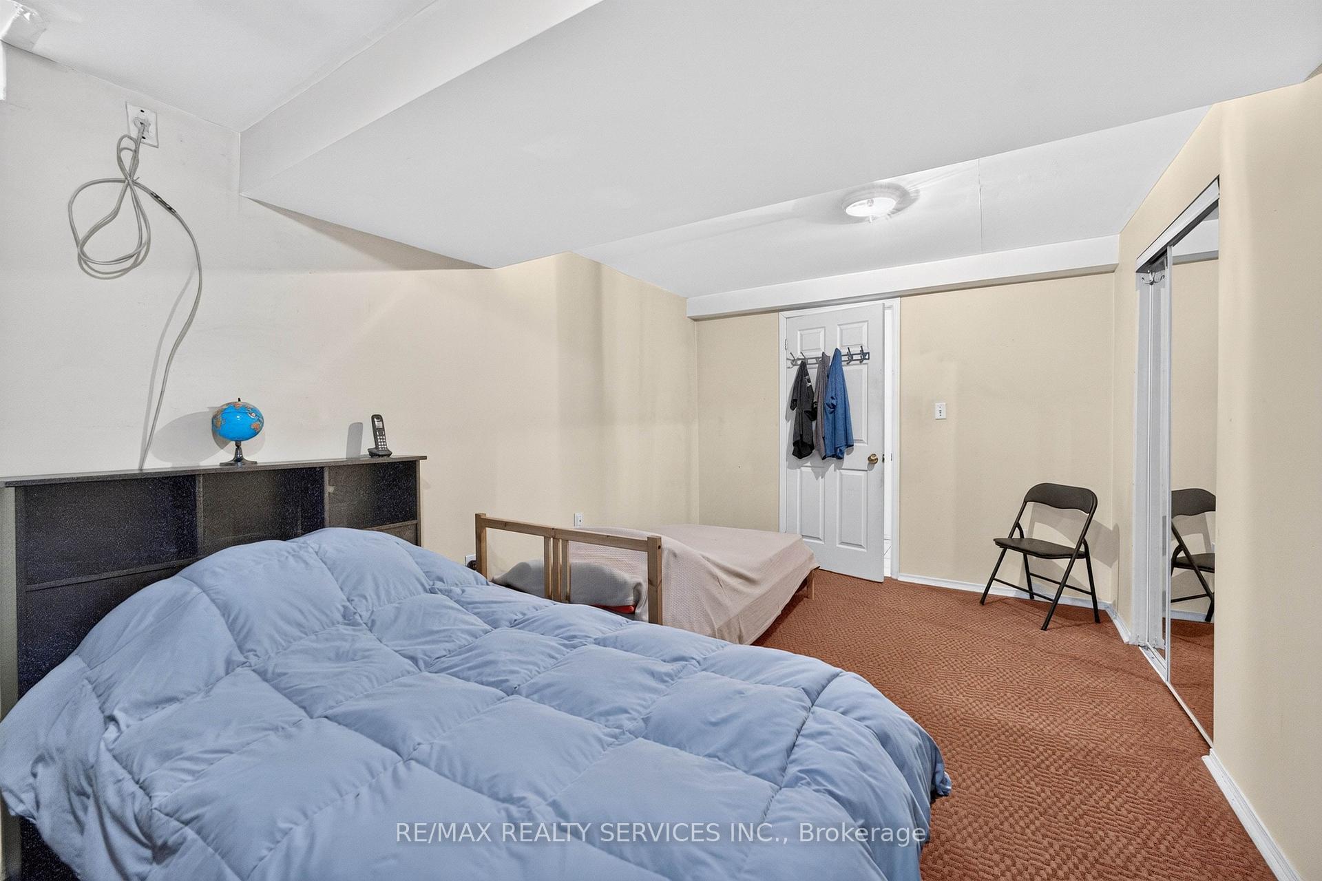 Photo 45 of 703 Twain Avenue, Mississauga, Meadowvale Village — HOMEH
