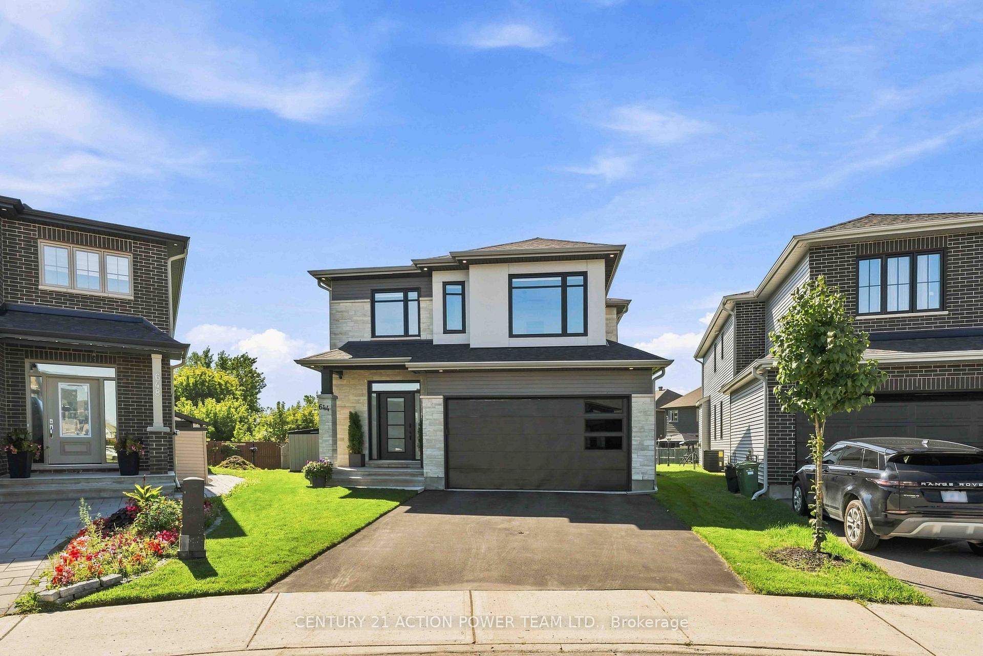Photo 2 of 644 Moonflower Crescent, Ottawa, Blossom Park/Kemp Park/Findlay Creek — HOMEH