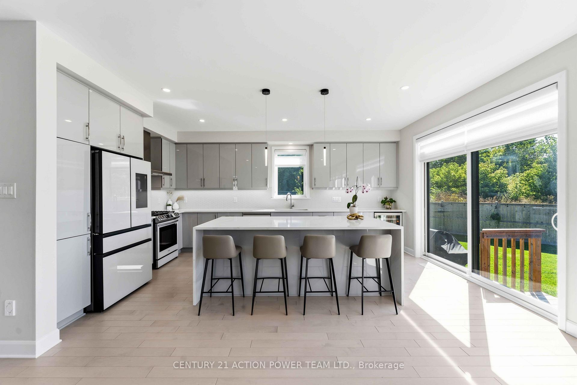 Photo 10 of 644 Moonflower Crescent, Ottawa, Blossom Park/Kemp Park/Findlay Creek — HOMEH