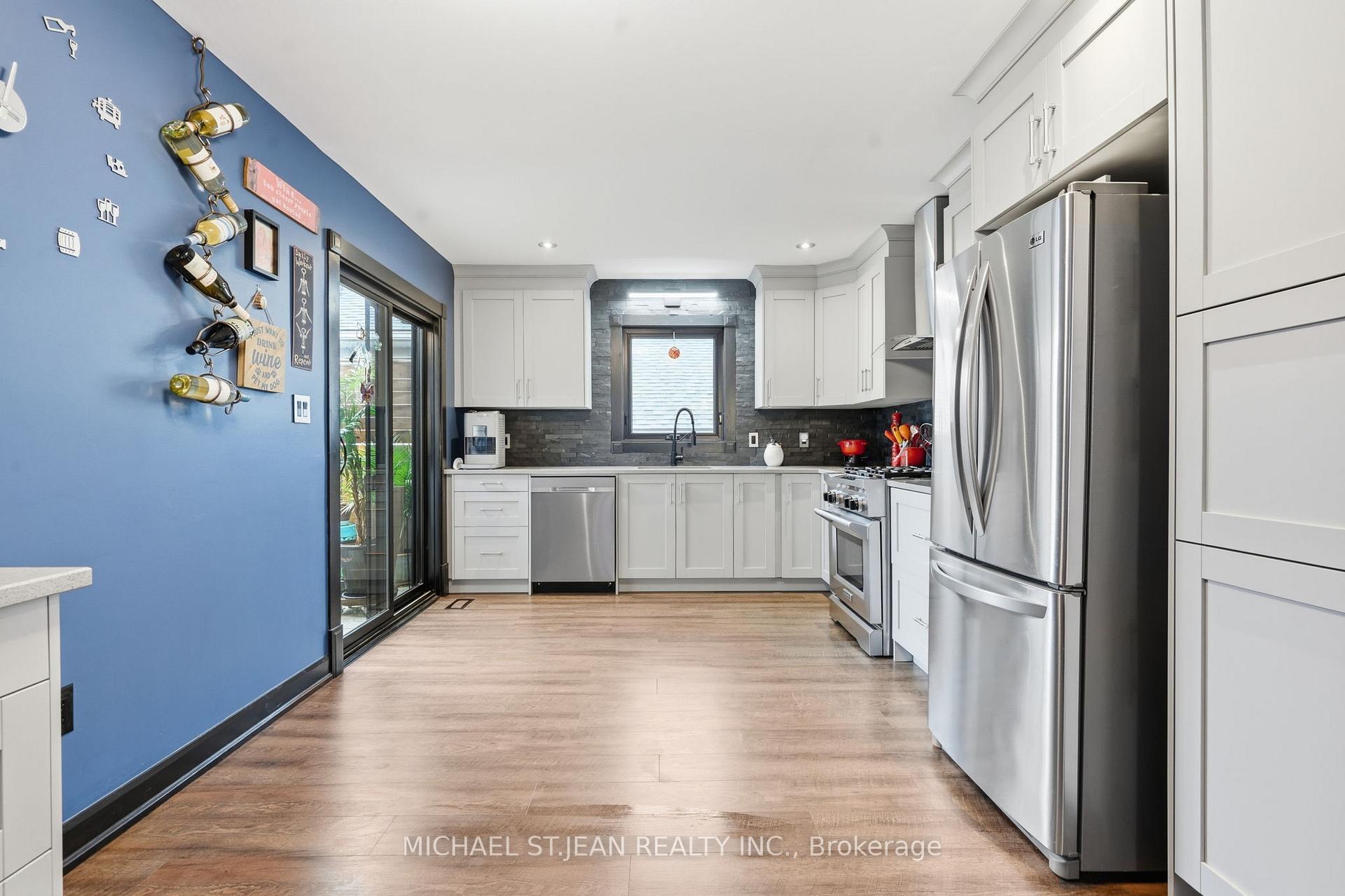 Photo 12 of 8115 Beaver Glen Drive, Niagara Falls, Ascot — HOMEH