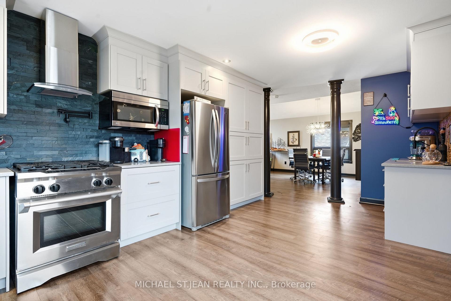 Photo 14 of 8115 Beaver Glen Drive, Niagara Falls, Ascot — HOMEH