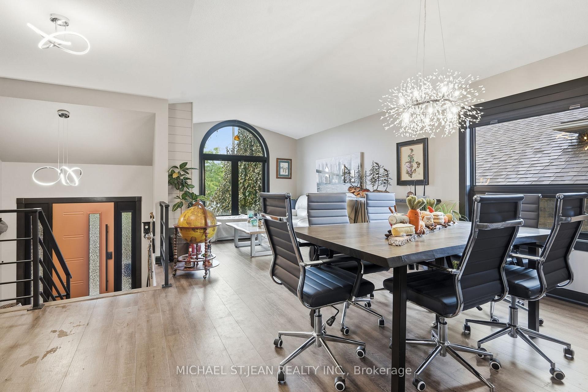 Photo 8 of 8115 Beaver Glen Drive, Niagara Falls, Ascot — HOMEH