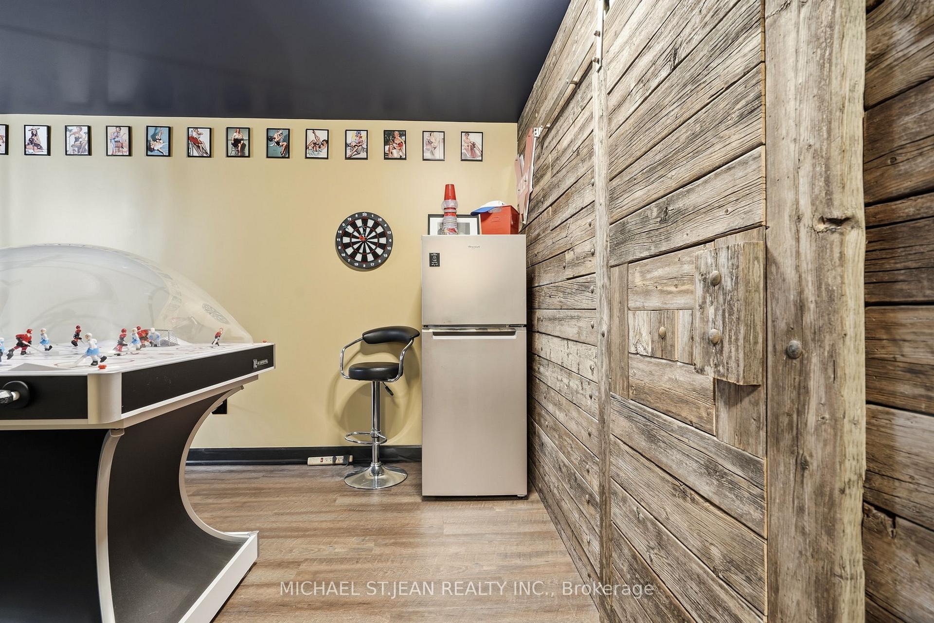 Photo 29 of 8115 Beaver Glen Drive, Niagara Falls, Ascot — HOMEH