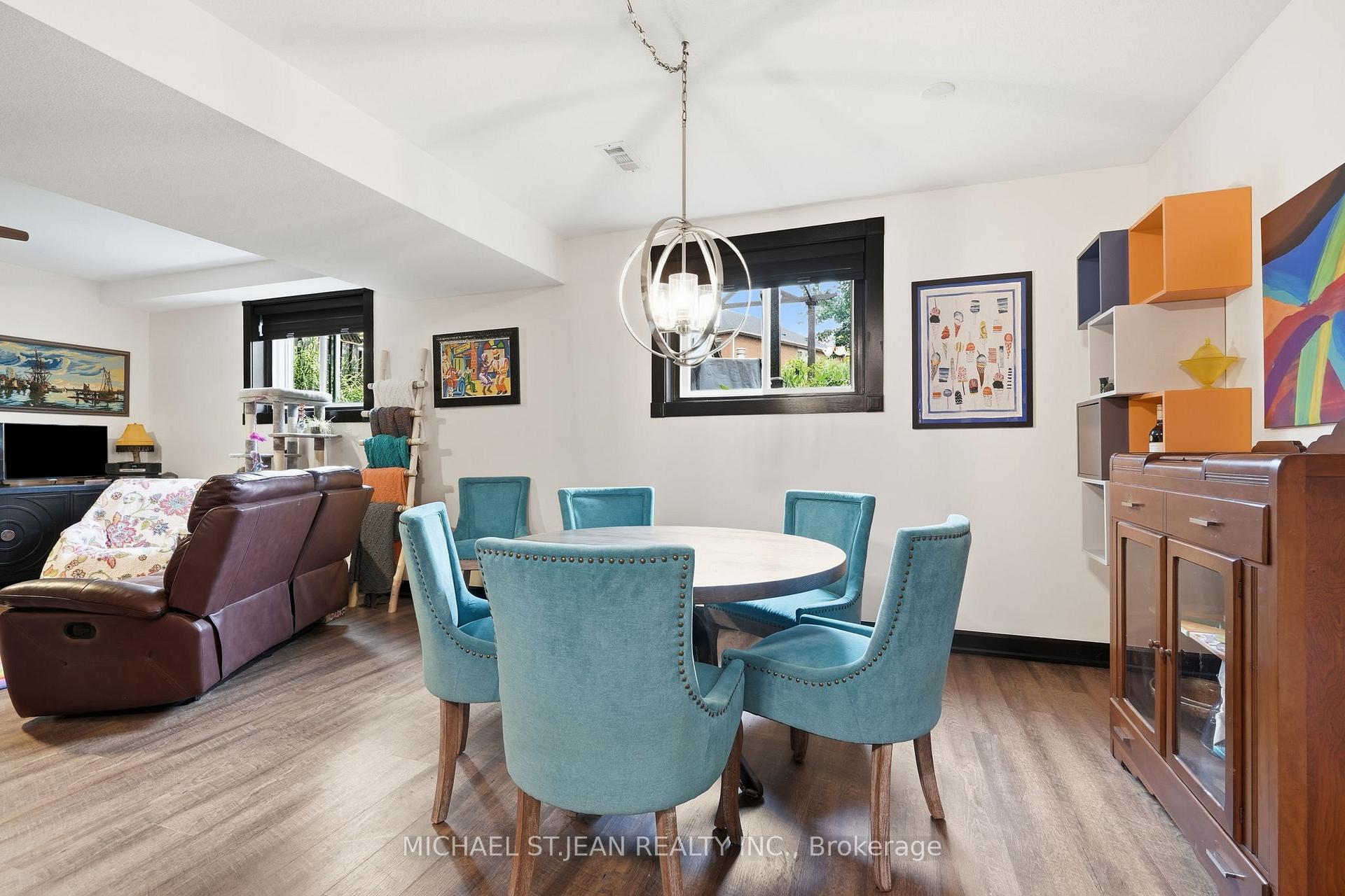 Photo 37 of 8115 Beaver Glen Drive, Niagara Falls, Ascot — HOMEH