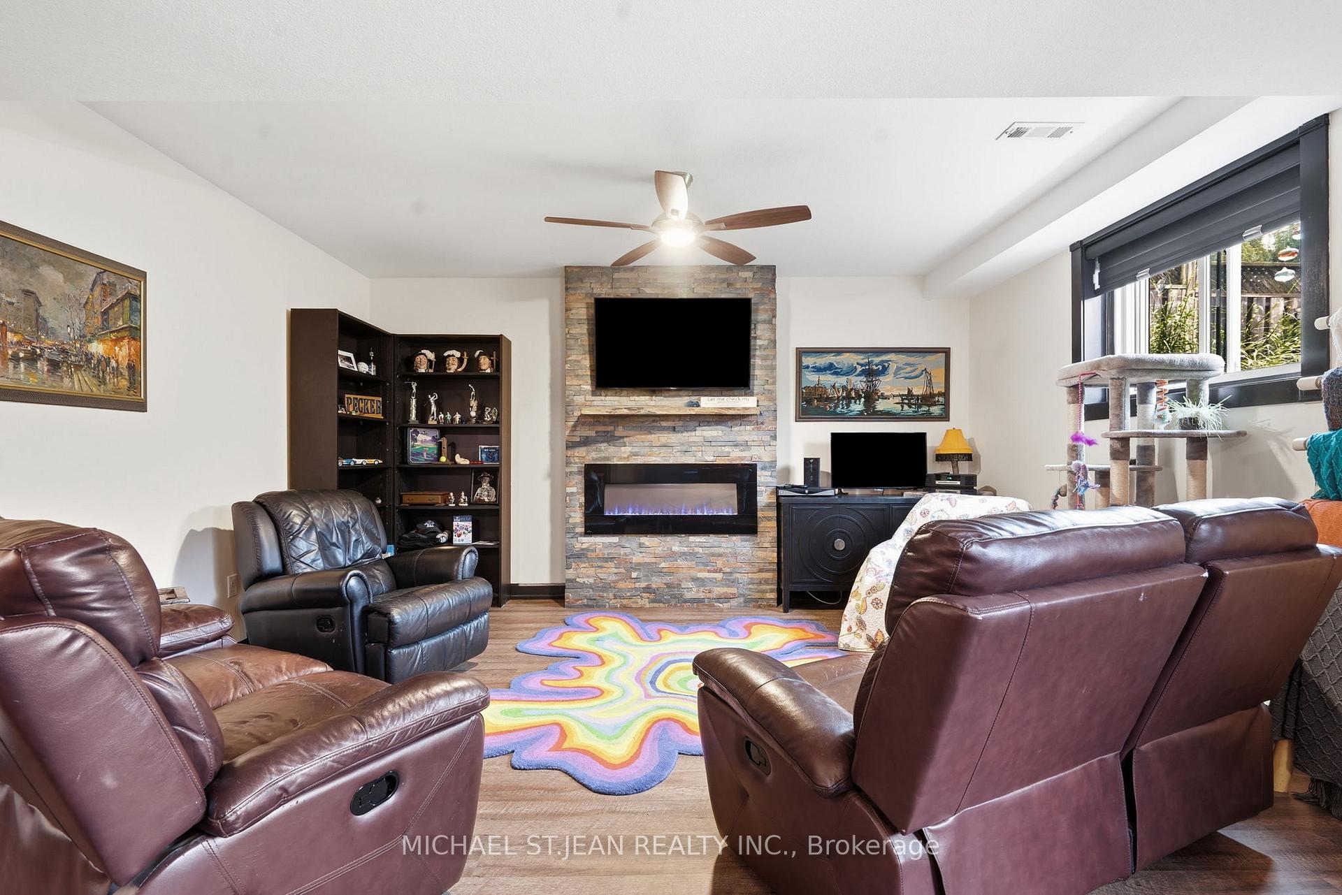 Photo 38 of 8115 Beaver Glen Drive, Niagara Falls, Ascot — HOMEH