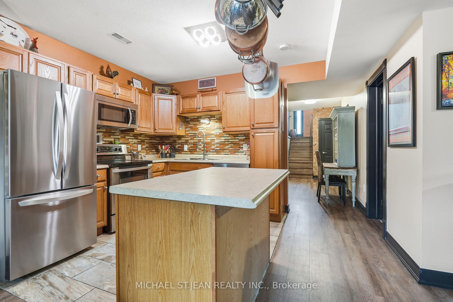 Photo 40 of 8115 Beaver Glen Drive, Niagara Falls, Ascot — HOMEH