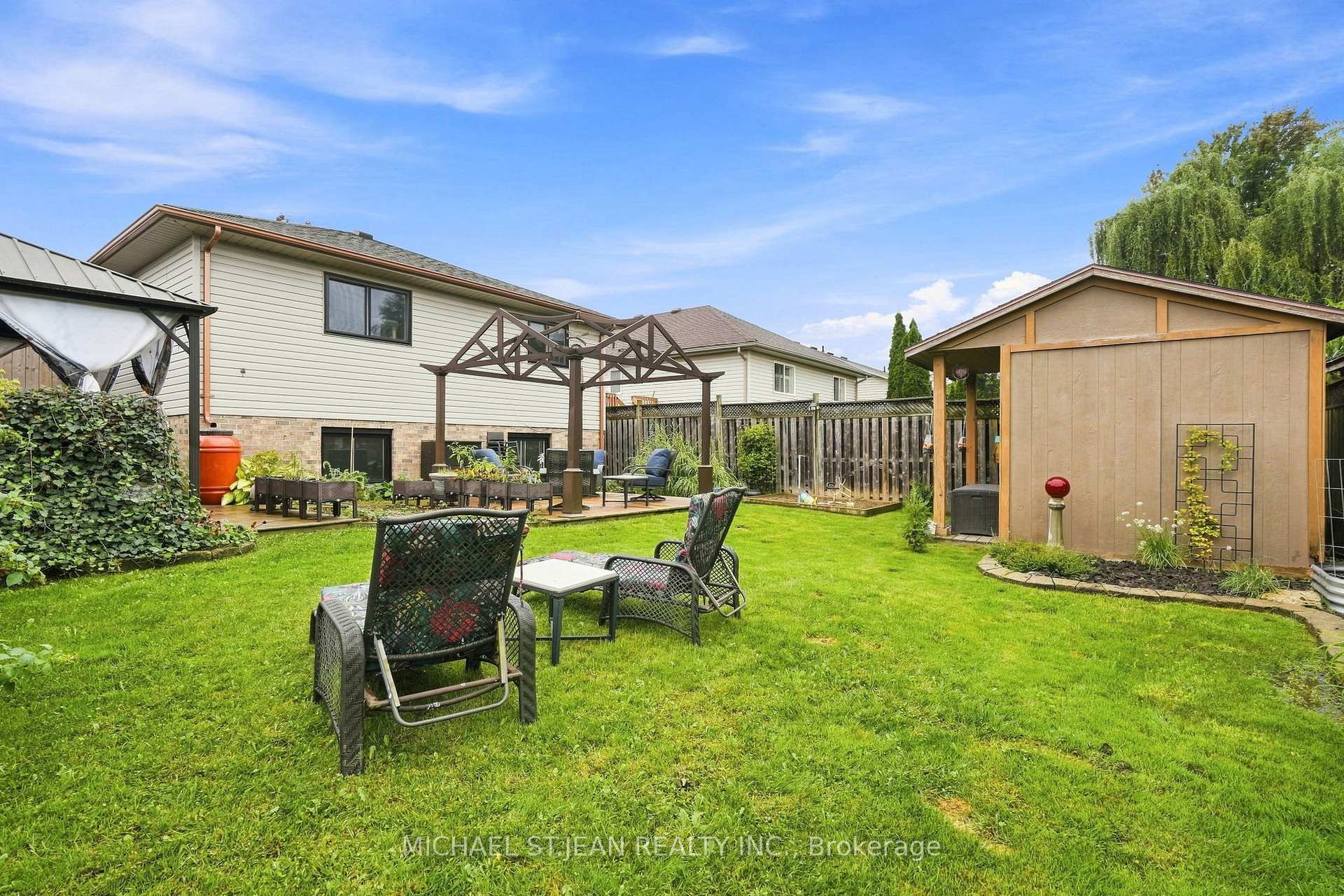 Photo 47 of 8115 Beaver Glen Drive, Niagara Falls, Ascot — HOMEH