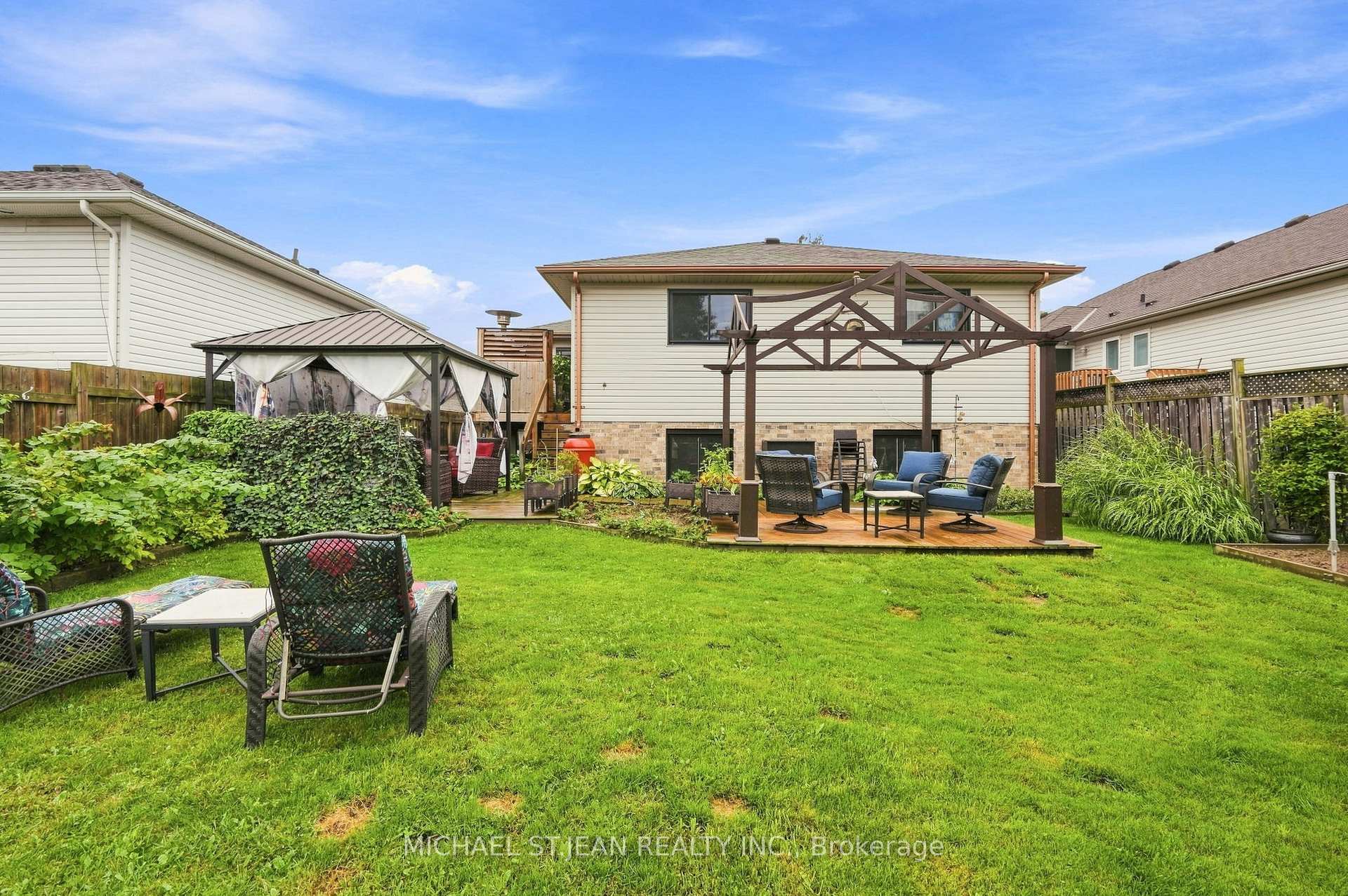 Photo 48 of 8115 Beaver Glen Drive, Niagara Falls, Ascot — HOMEH
