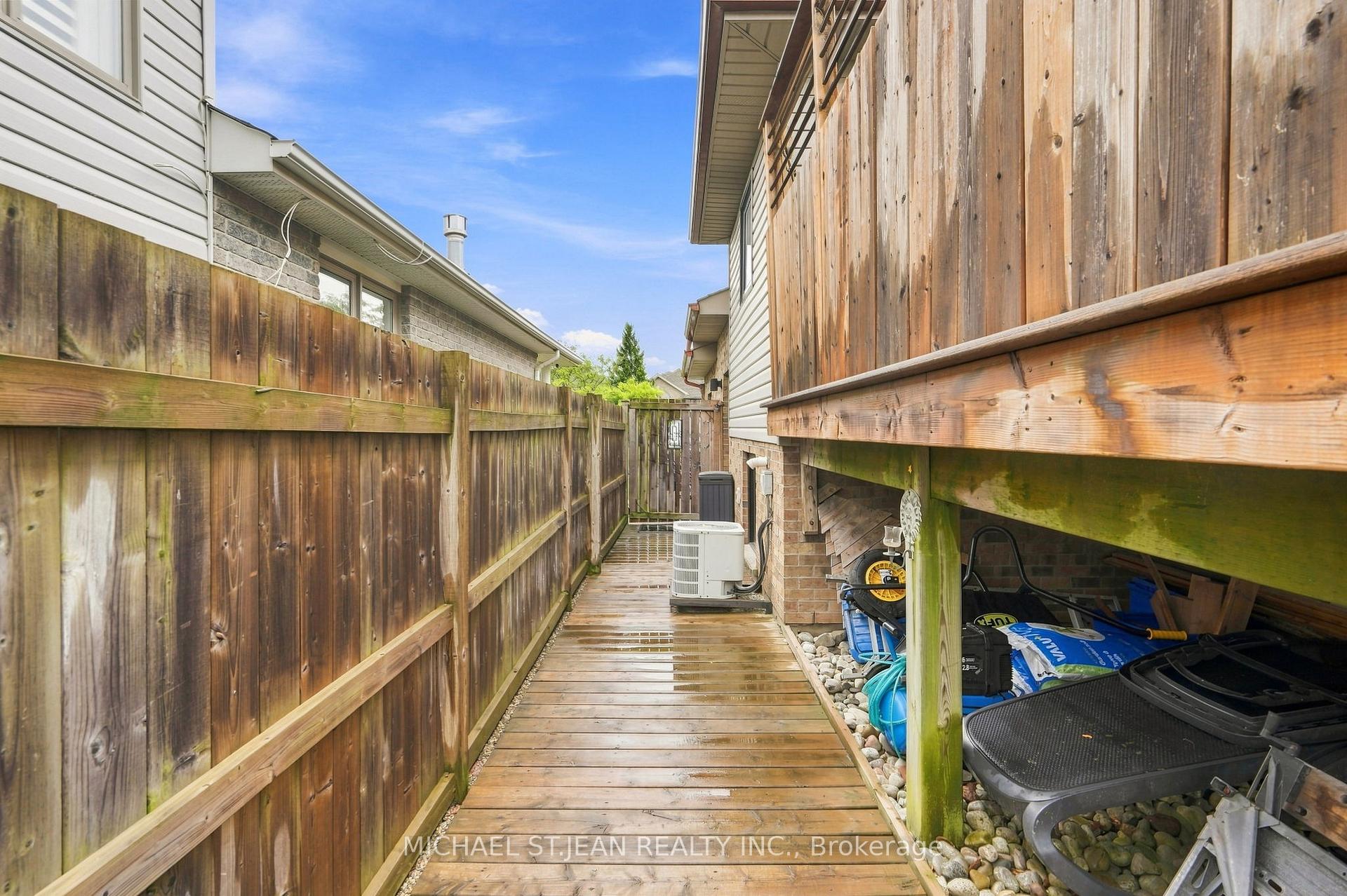 Photo 52 of 8115 Beaver Glen Drive, Niagara Falls, Ascot — HOMEH