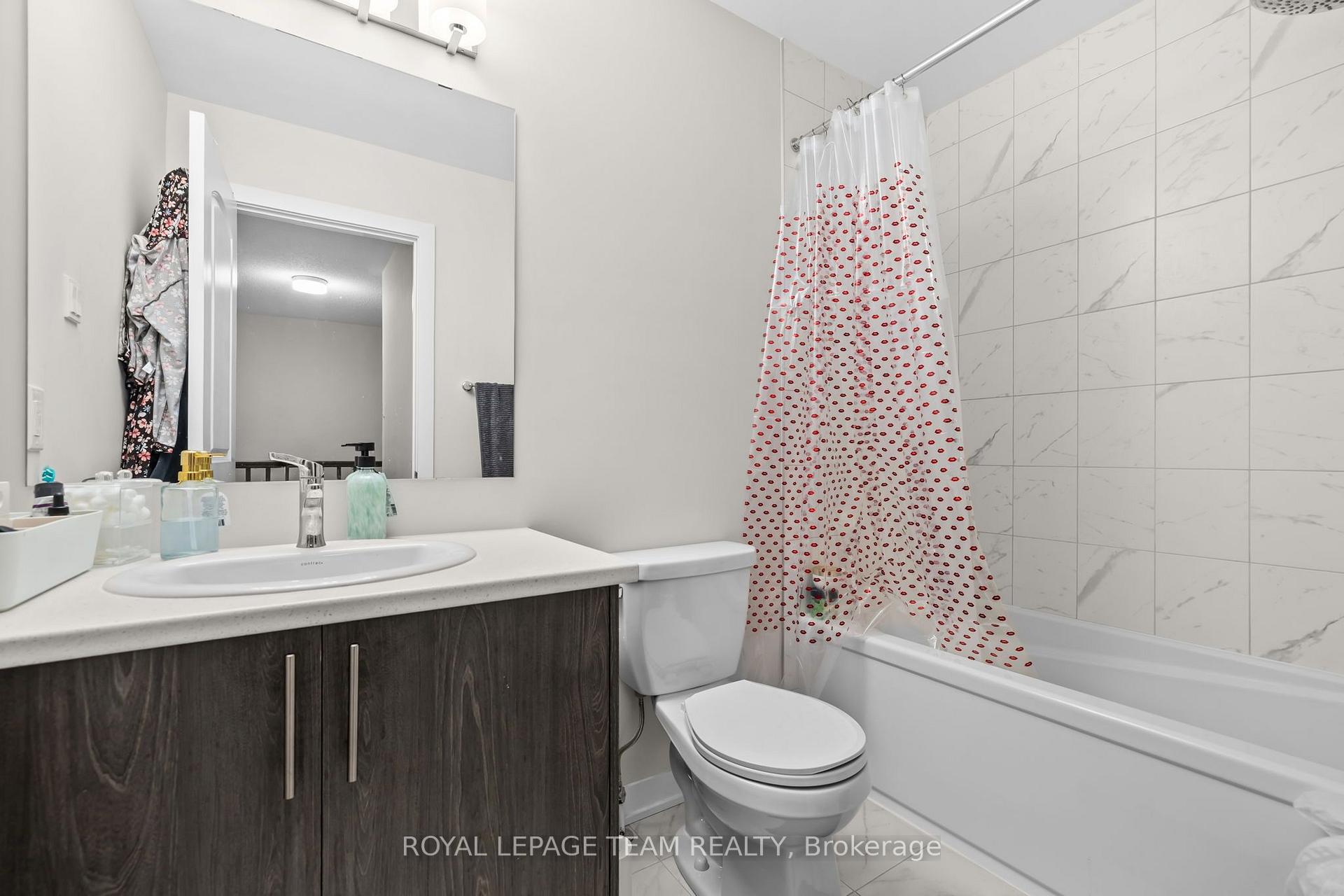 Photo 18 of 708 Expansion Road, Ottawa, Barrhaven - Half Moon Bay — HOMEH